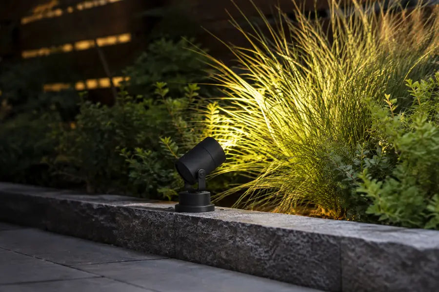 surface-mounted-mini-led-garden-spotlight